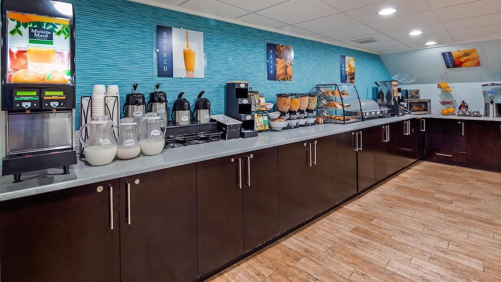 Western Brooklyn Bay Hotel New York