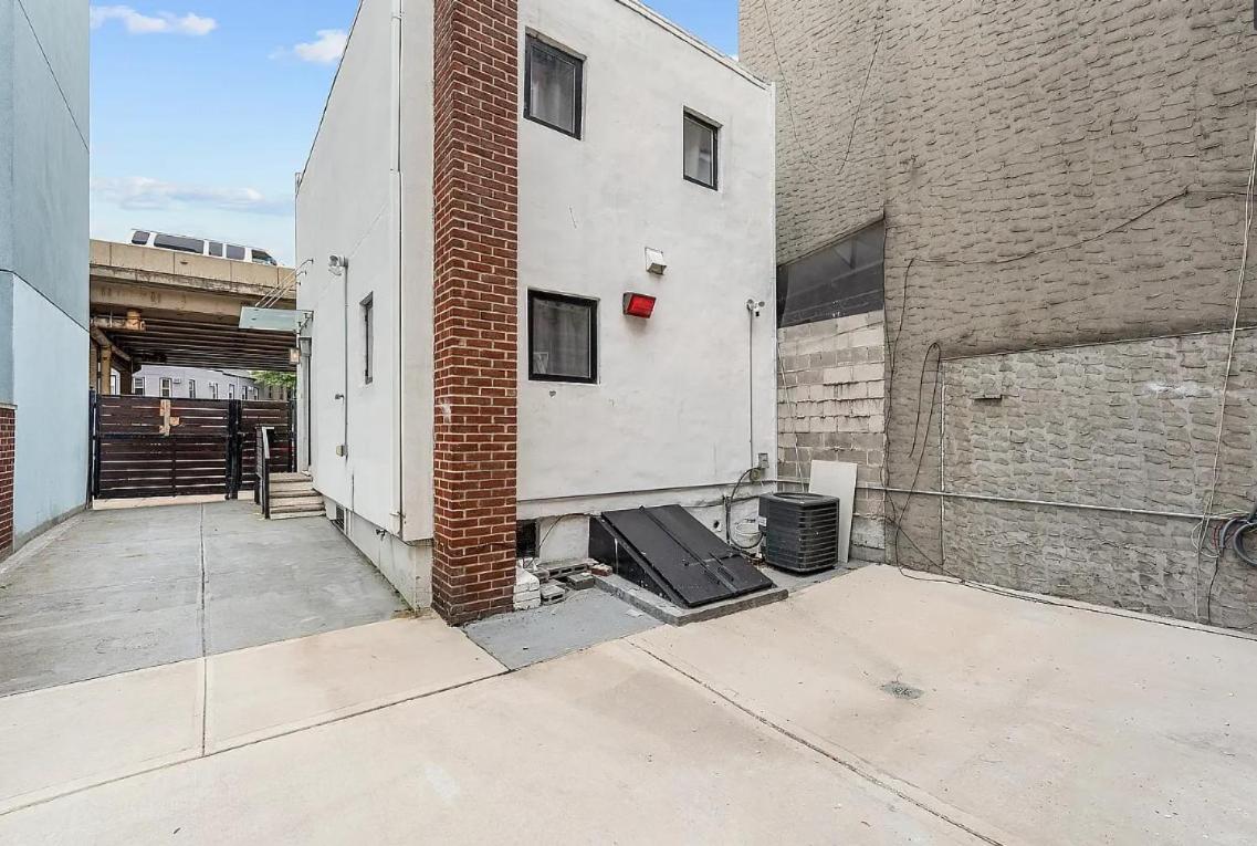 Homestay Private Hot Tub-private Gated Sailor Moon House In Williamsburg W Gym *