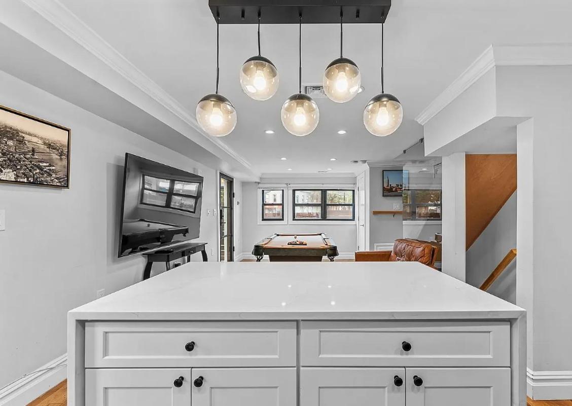 Private Hot Tub-private Gated Sailor Moon House In Williamsburg W Gym *