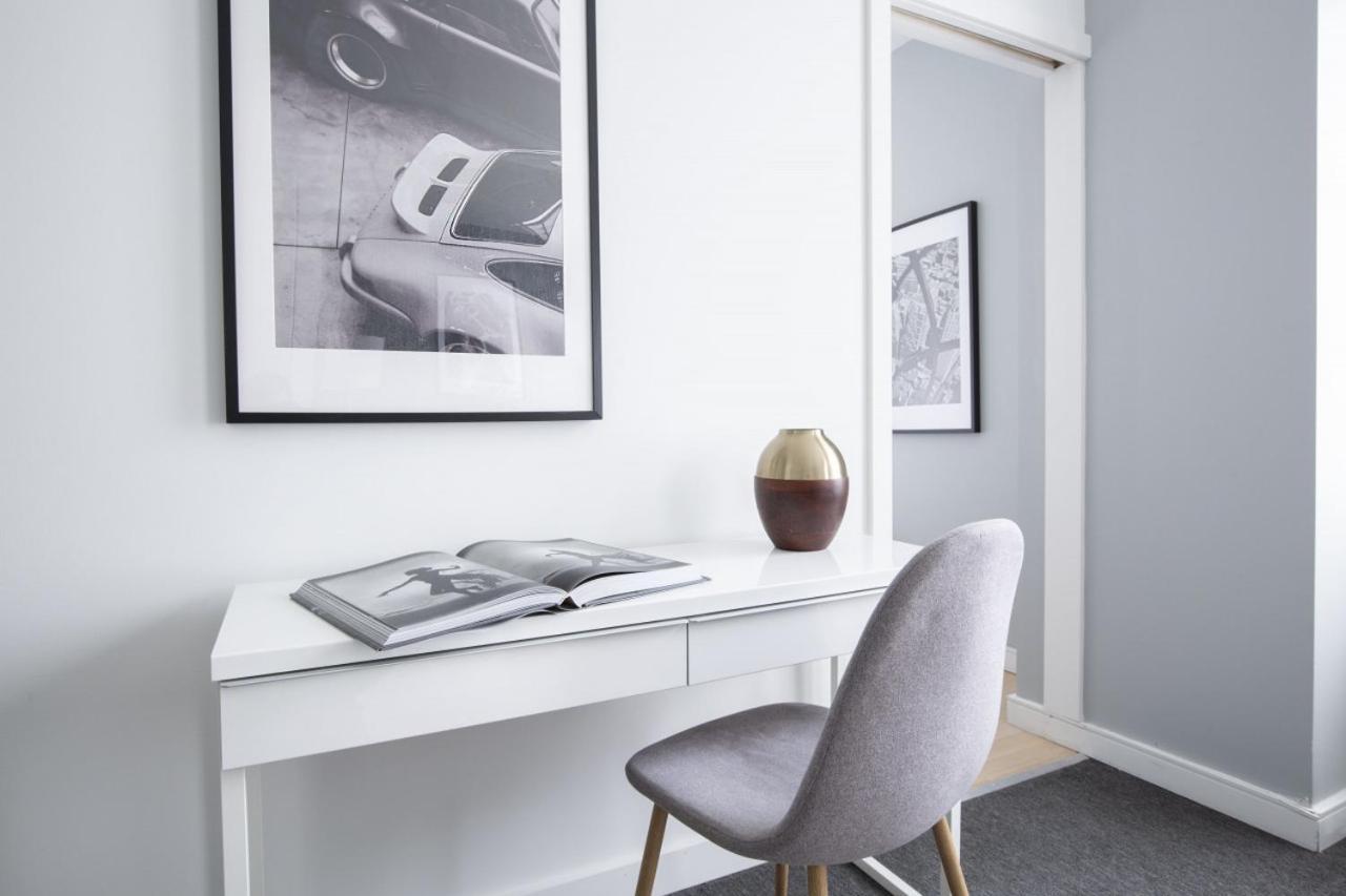 Perfectly Located 2bd Near Times Square With Gym Apartment