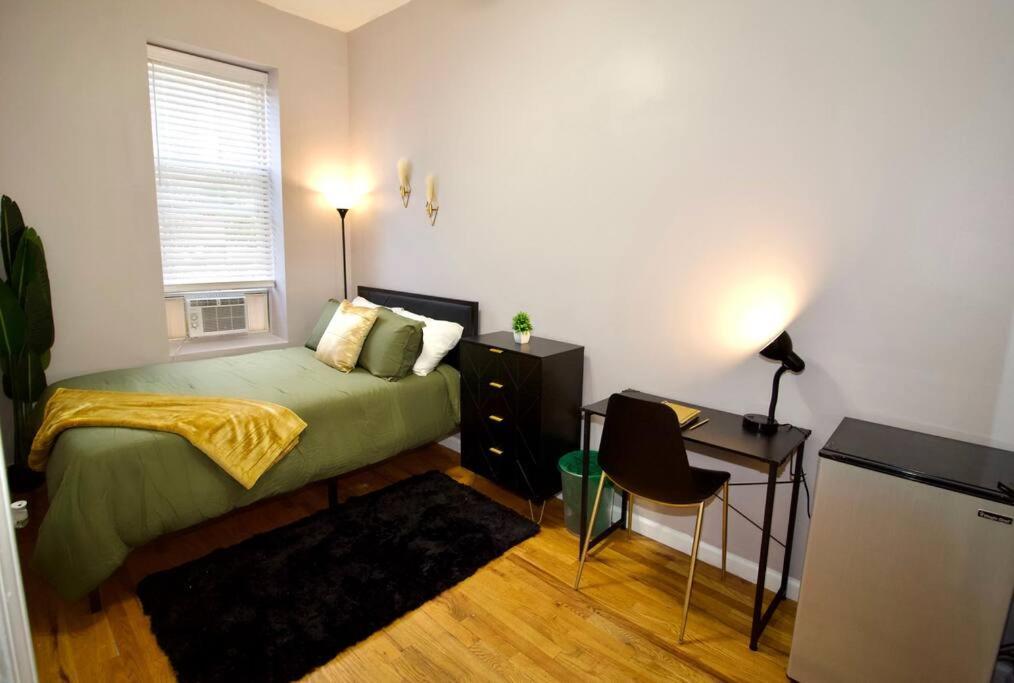 Tuk Ahoy - Emerald 3c With Shared Spaces Apartment New York