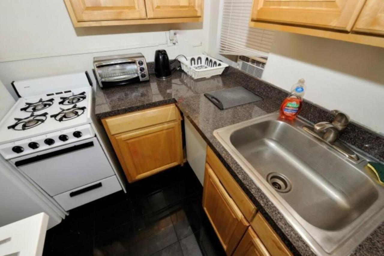 Relaxing 3 Bedroom Near Times Square Apartment New York