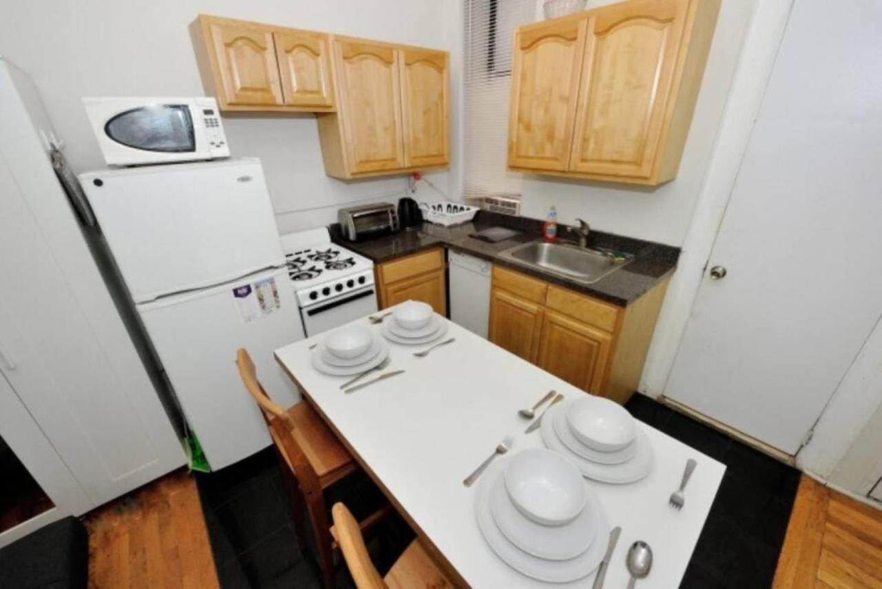 Relaxing 3 Bedroom Near Times Square Apartment