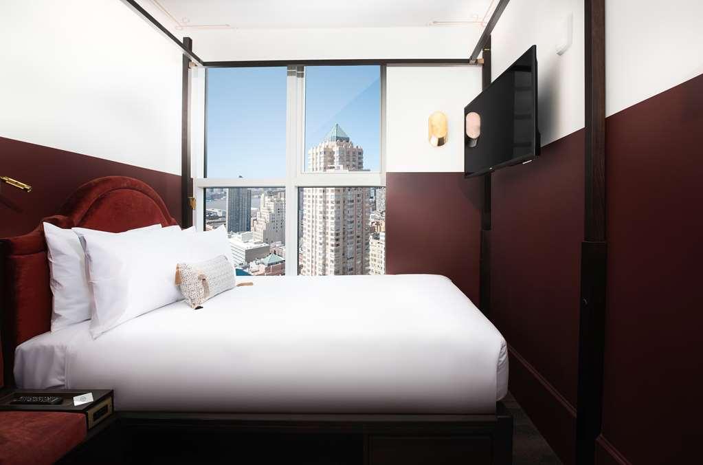 Civilian 4* New York