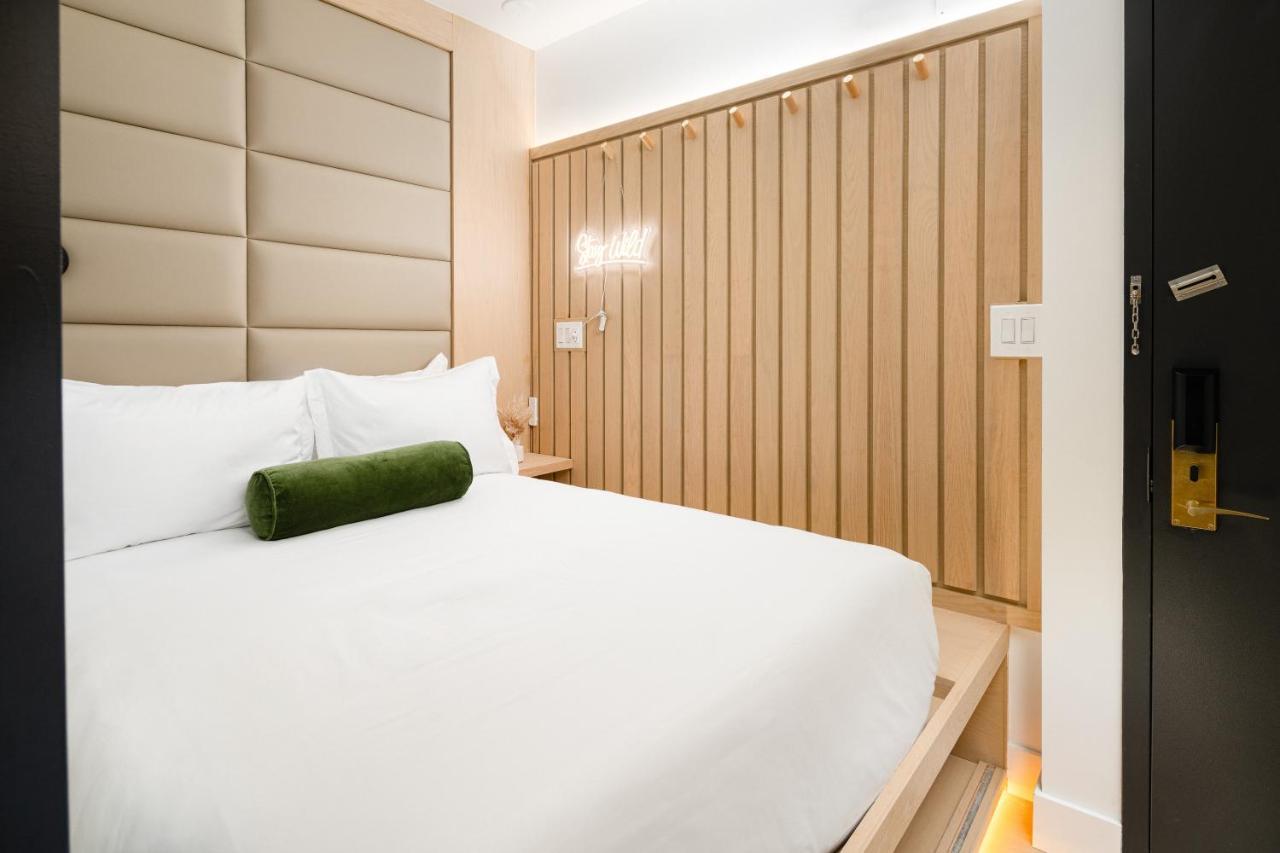 Little Charlie 4* New York