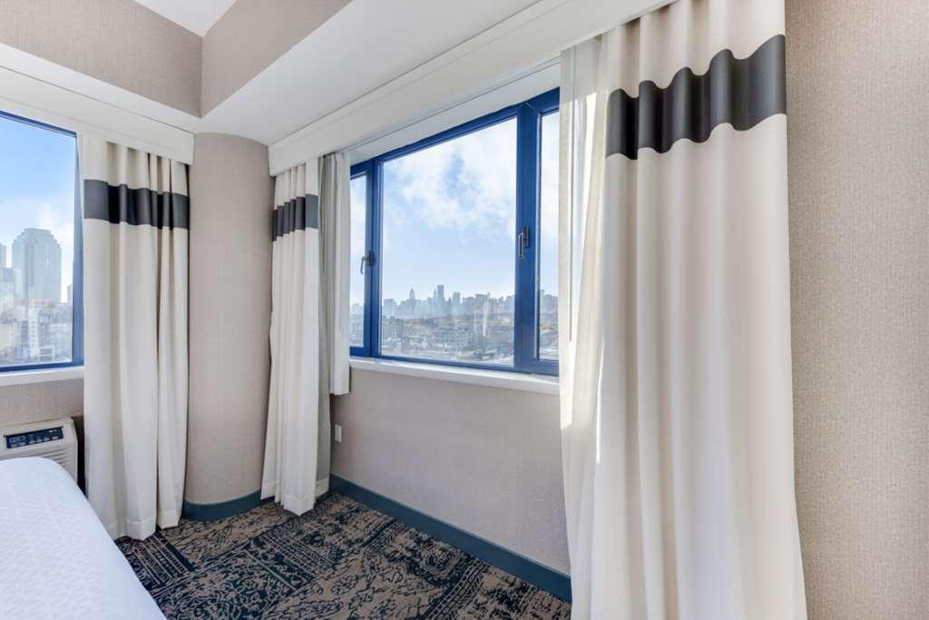Vista Lic Hotel, Premier Collection By Western Hotel New York