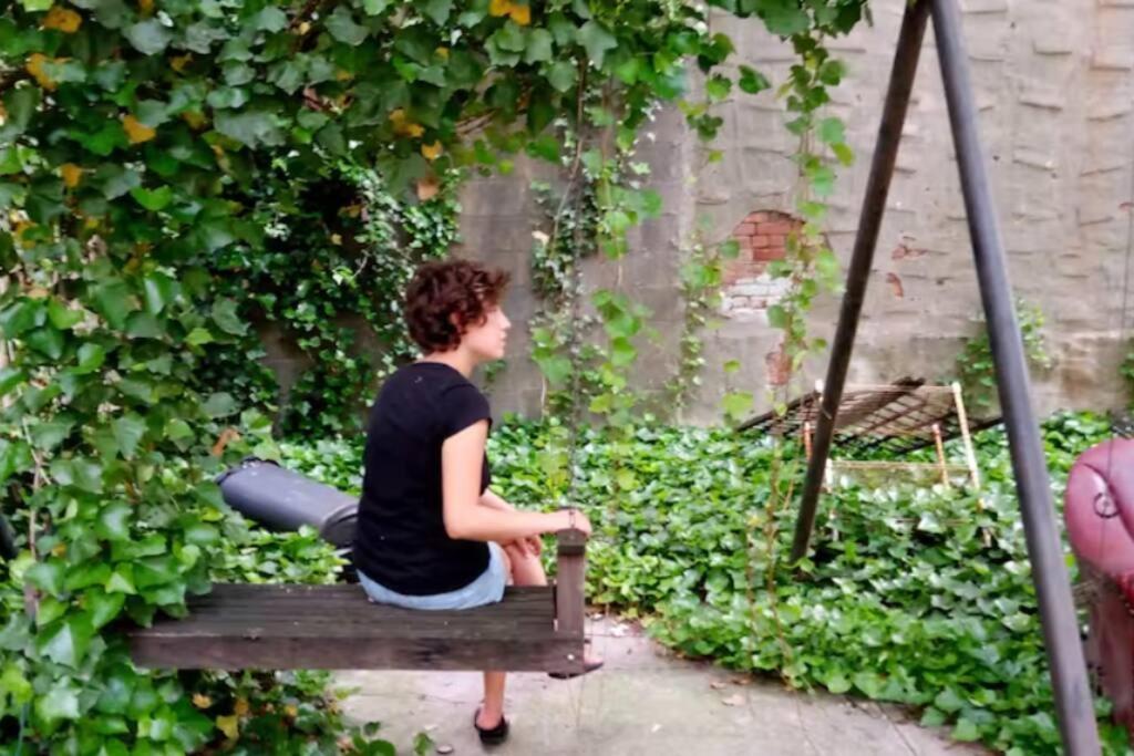 Quiet Double In Williamsburg Ground Floor Near Subway Homestay New York