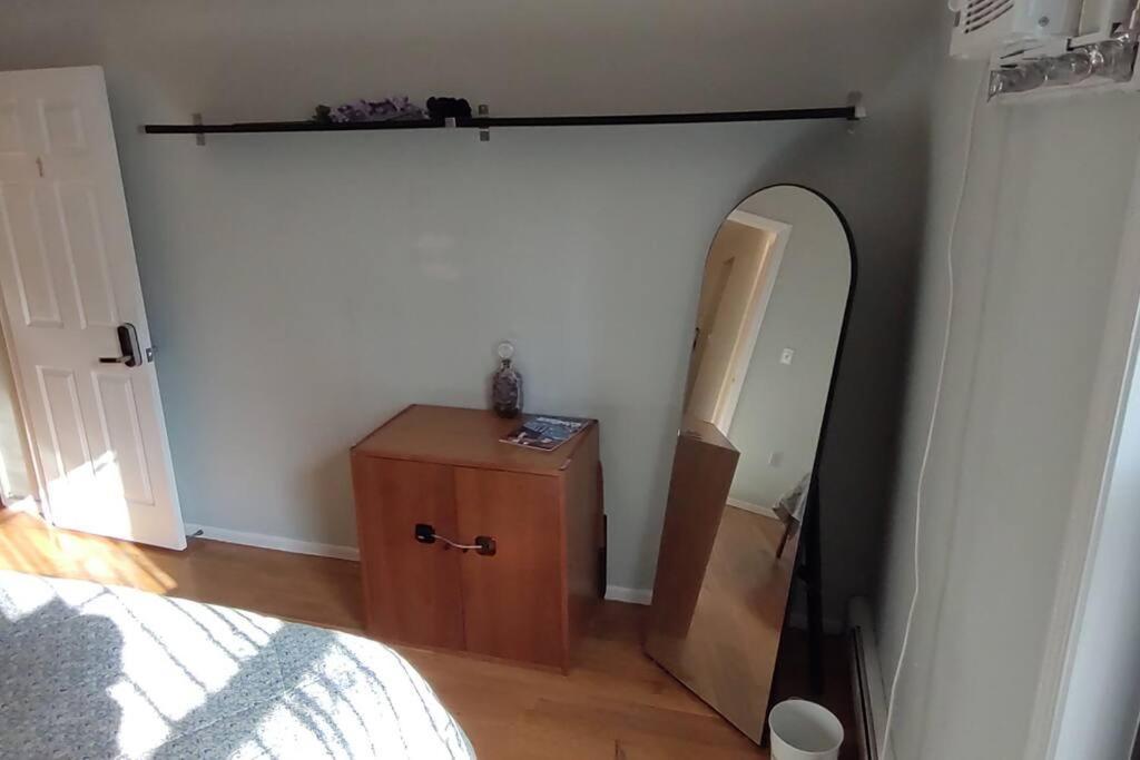 Quiet Double In Williamsburg Ground Floor Near Subway Homestay New York