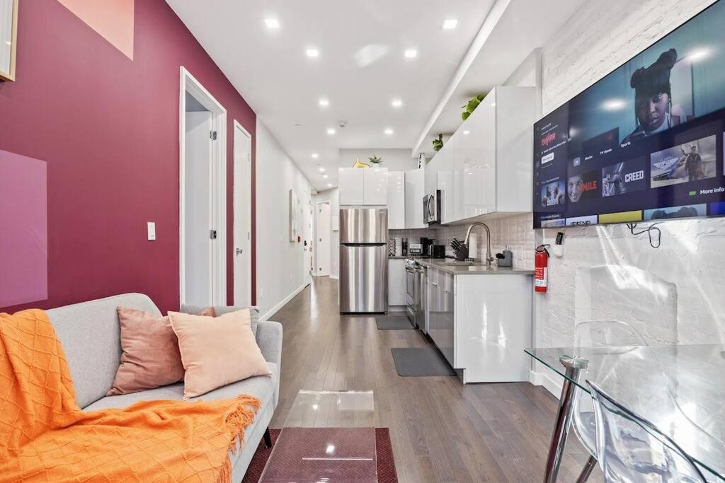 Swj 2nd - Times Sq, Brooklyn Bridge, Lga In 15 Min *