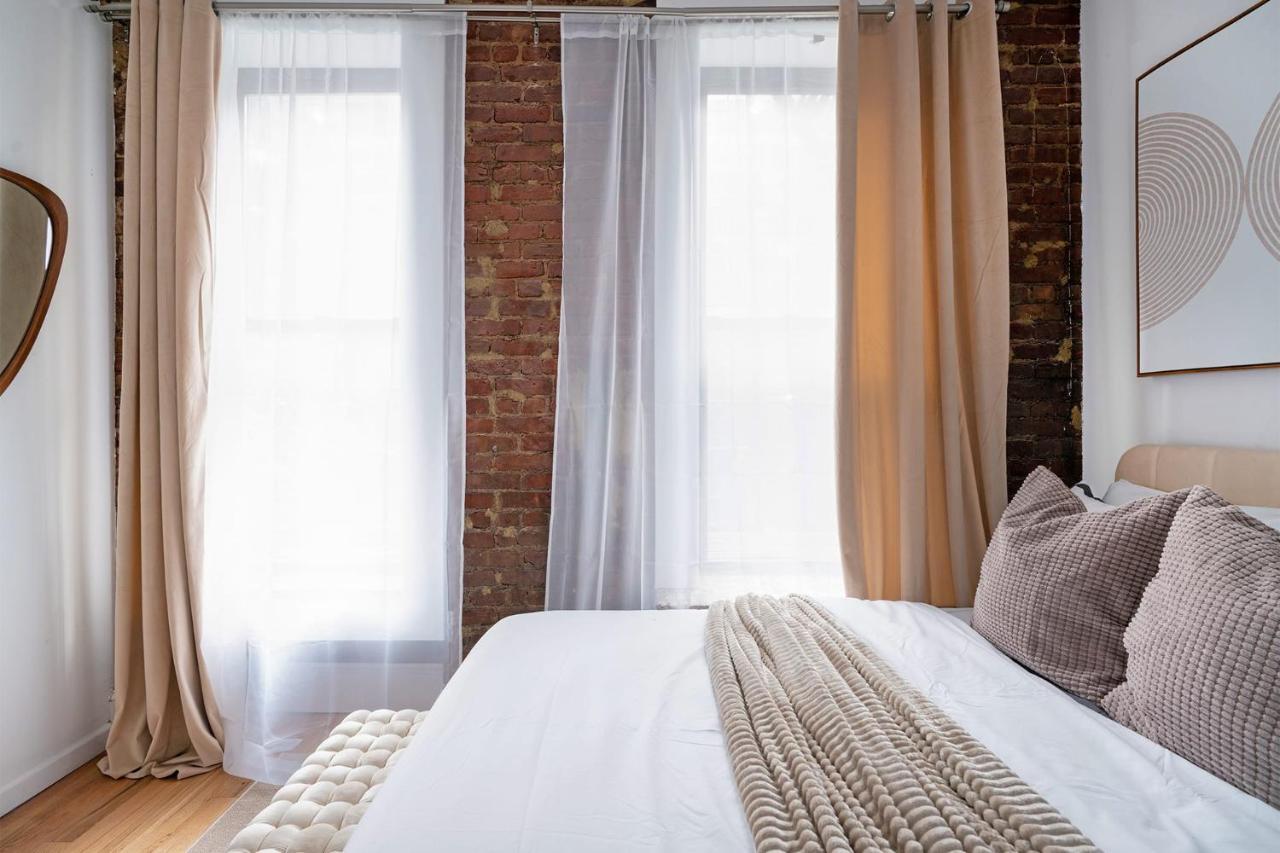 153-1g Newly Renovated 2br Lower East Side