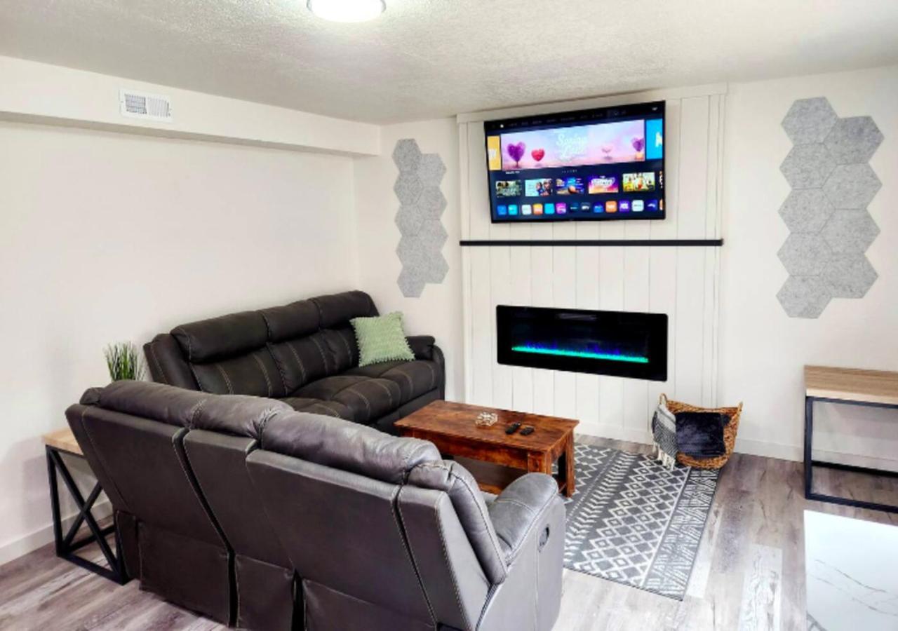 Modern 2 Bed One Bath At West Side Appartement *