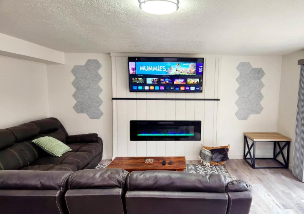 Modern 2 Bed One Bath At West Side Appartement *