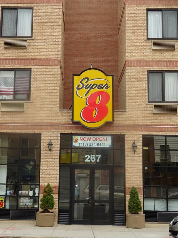 Hotel Super 8 By Wyndham Brooklyn / Park Slope 3*