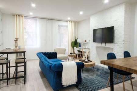 Appartement 3br 2baths With Private Outdoors *