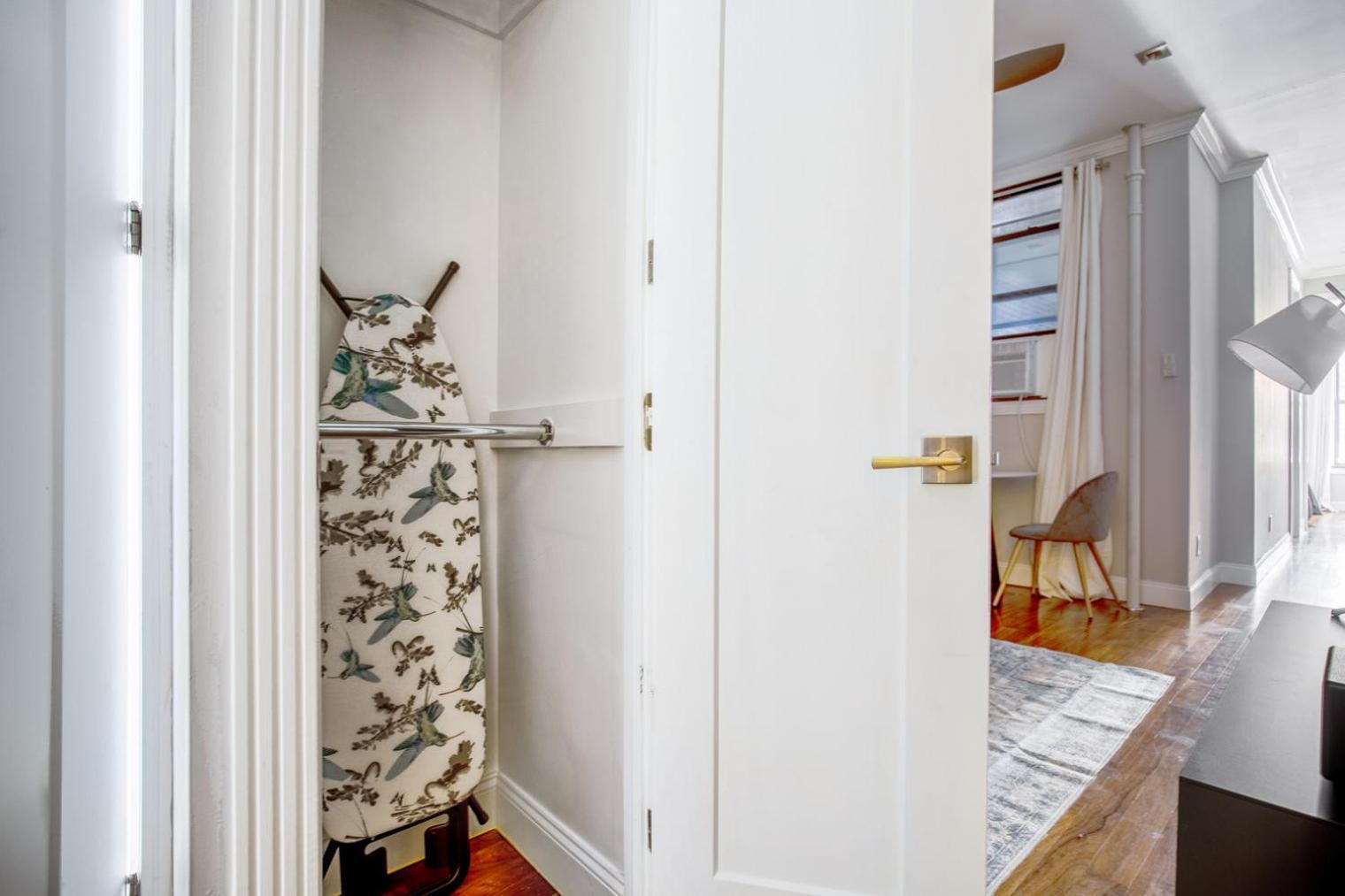Midtown West 2br W Wd Wine Fridge Nr 1 Train Nyc-909 * New York