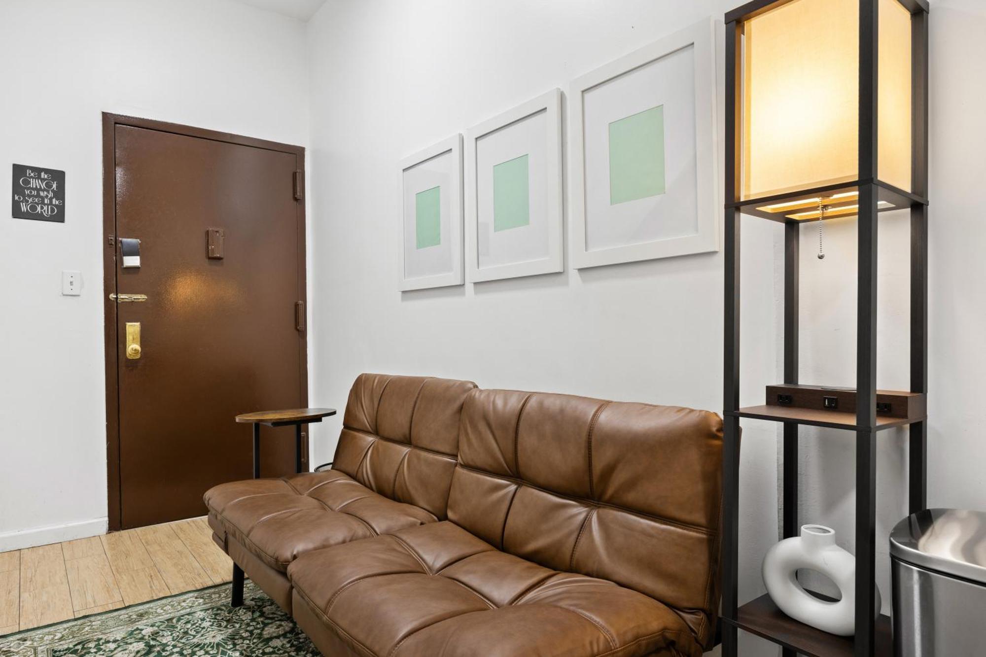 Apartment Sleek 2br - Walking Distance To Times Square *