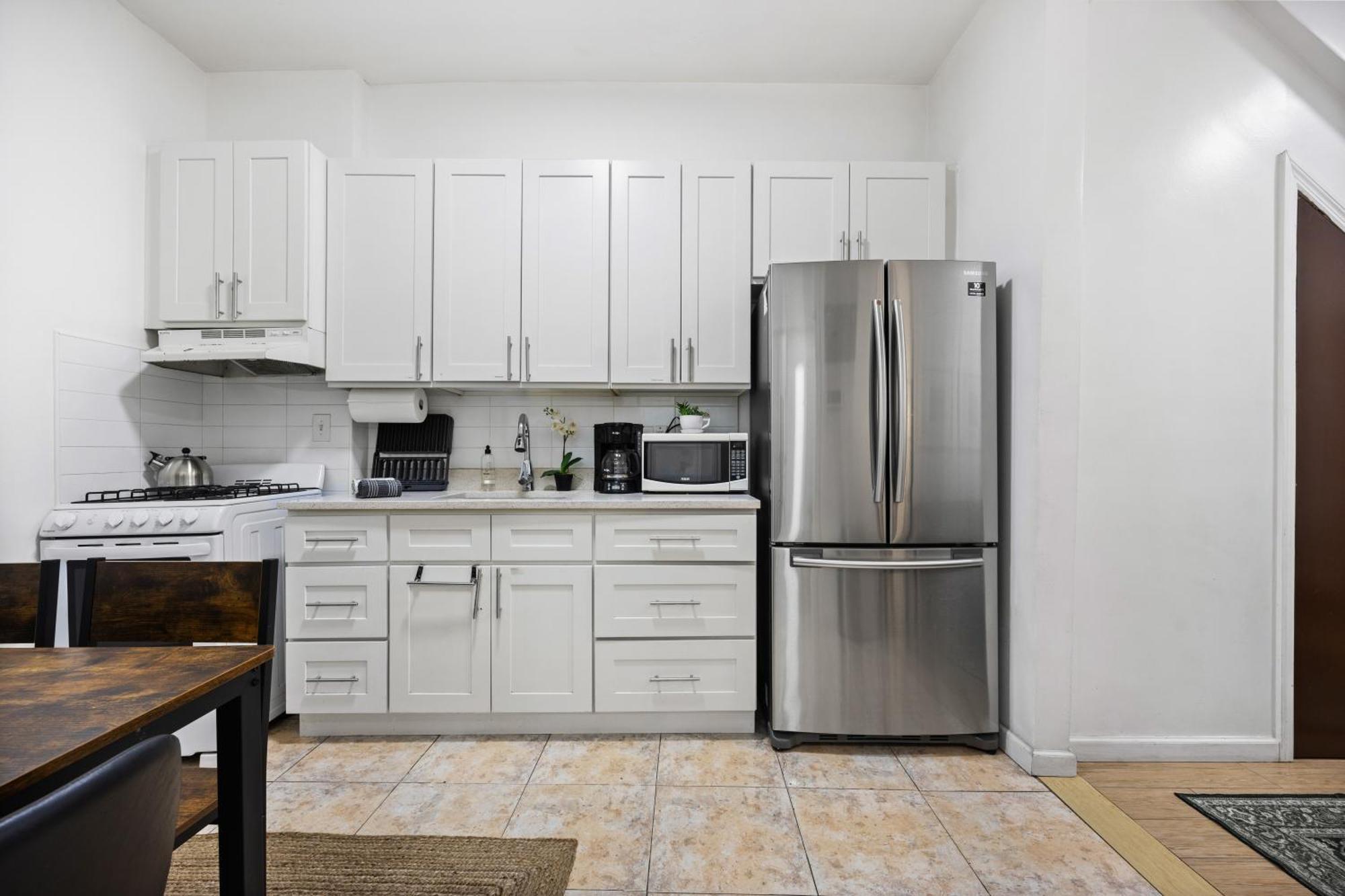 Apartment Sleek 2br - Walking Distance To Times Square *