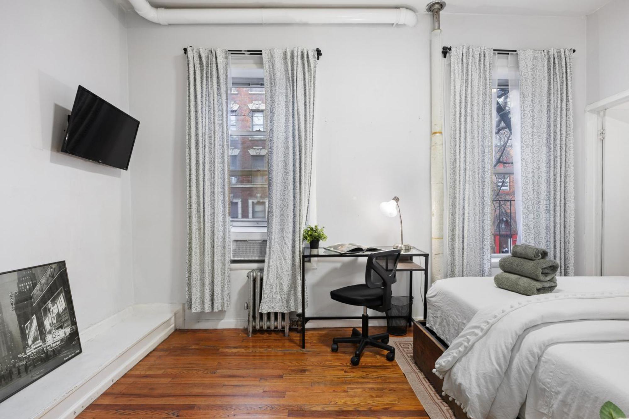 Sleek 2br - Walking Distance To Times Square New York