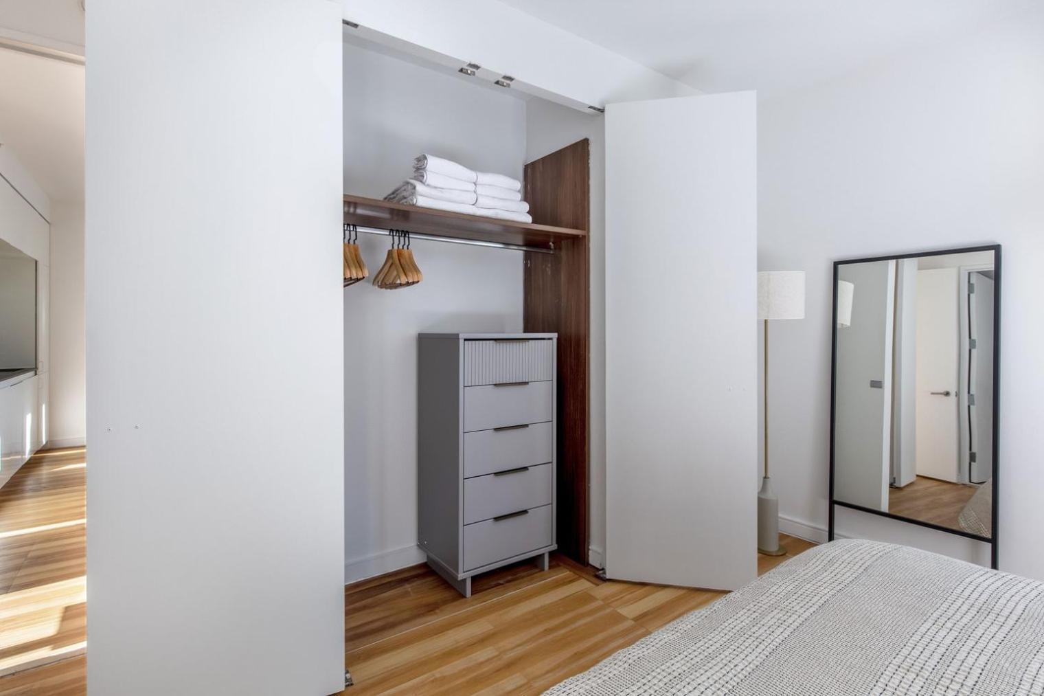 Apartment Midtown West 1br W Doorman Nr Rockefeller Center Nyc-1394 New York