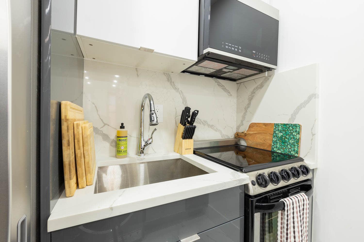 Apartment 1597-13 I Brand New Prime Upper East W&d *