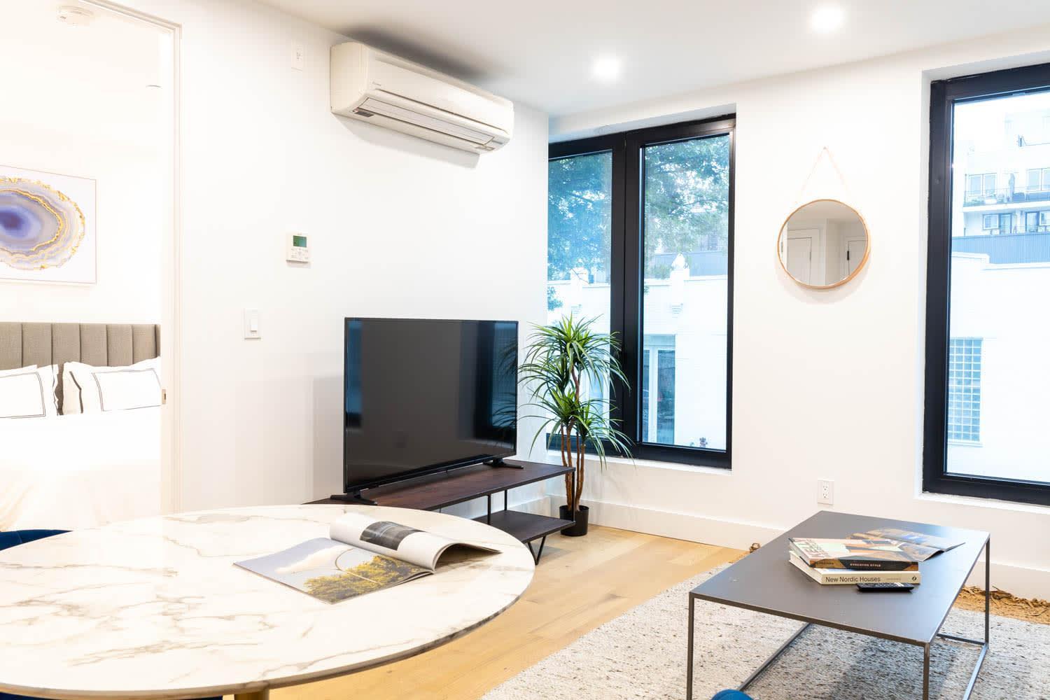 149bk-202 New 1br In Prime Greenpoint Bk Apartment New York