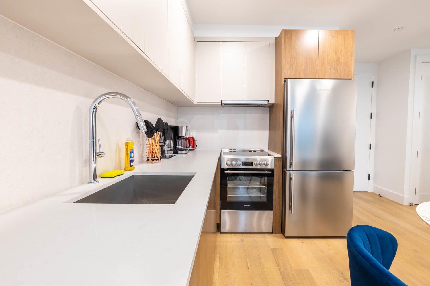 149bk-202 New 1br In Prime Greenpoint Bk New York
