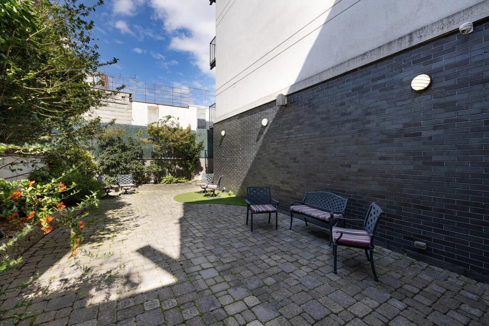 Aura Brooklyn 4* New York