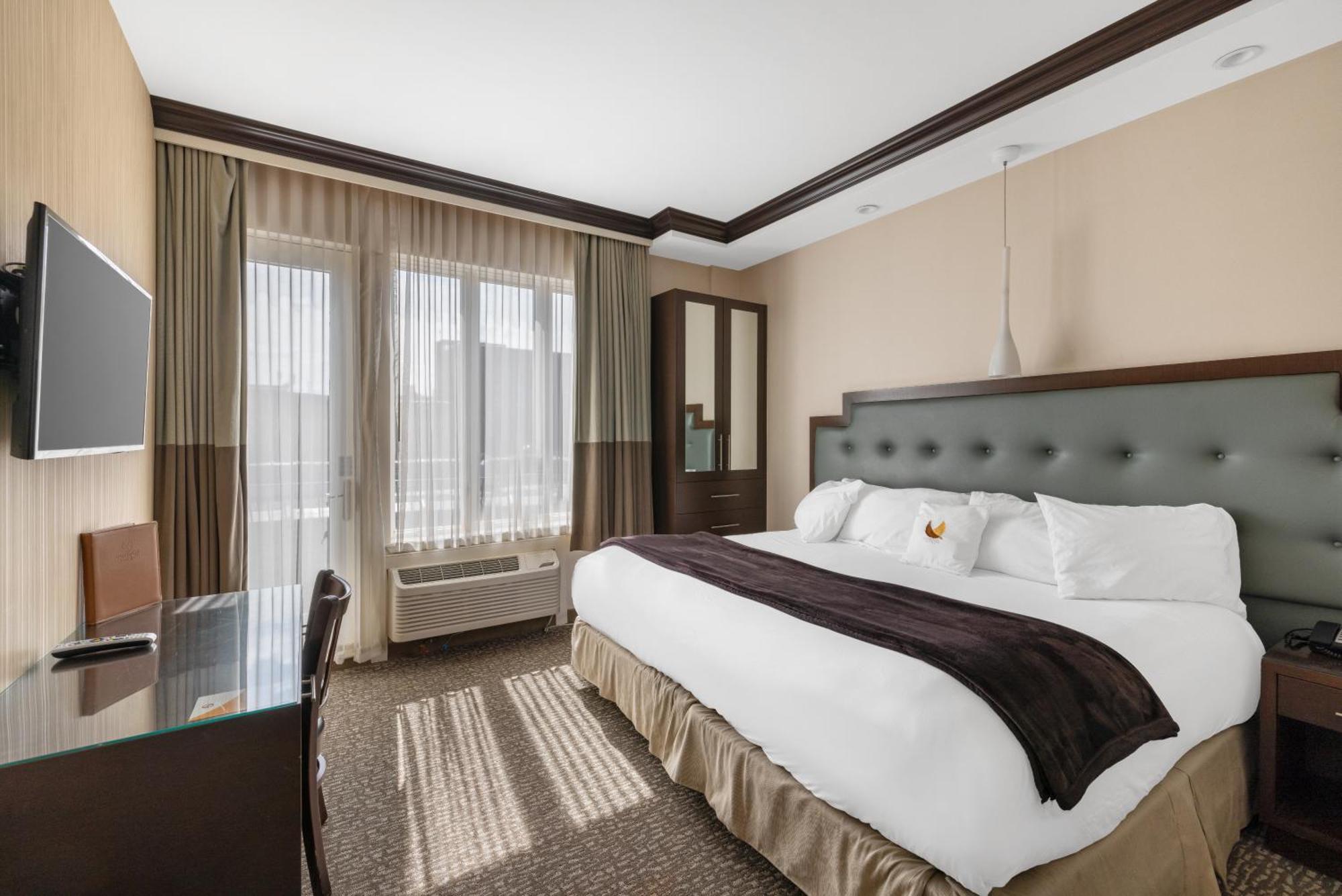 Hotel Aura Brooklyn New York