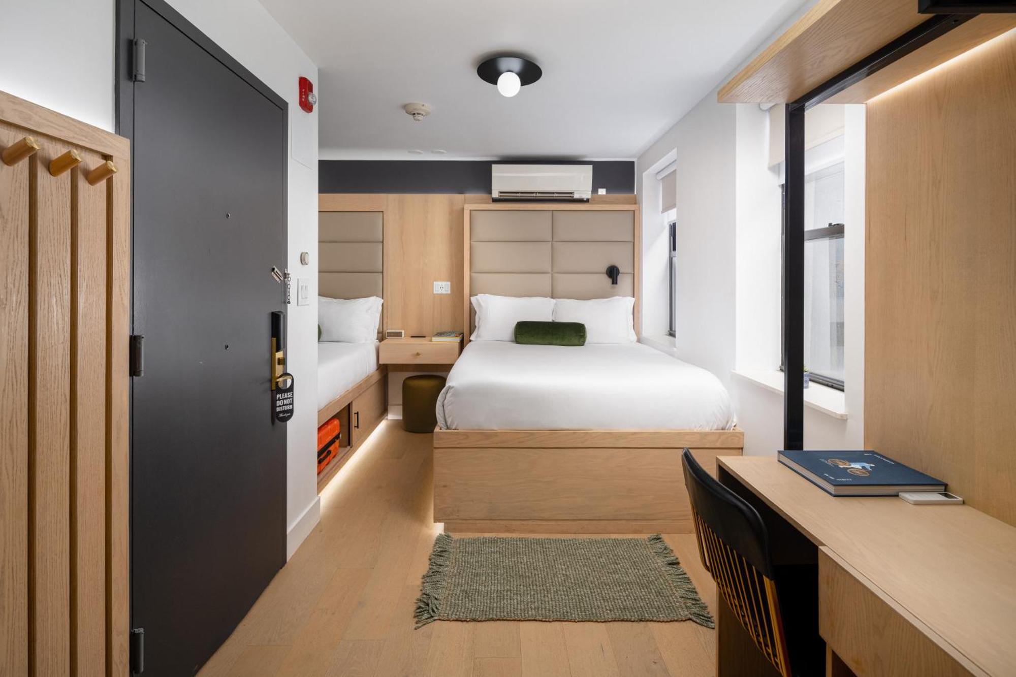 Little Charlie Hotel 4*