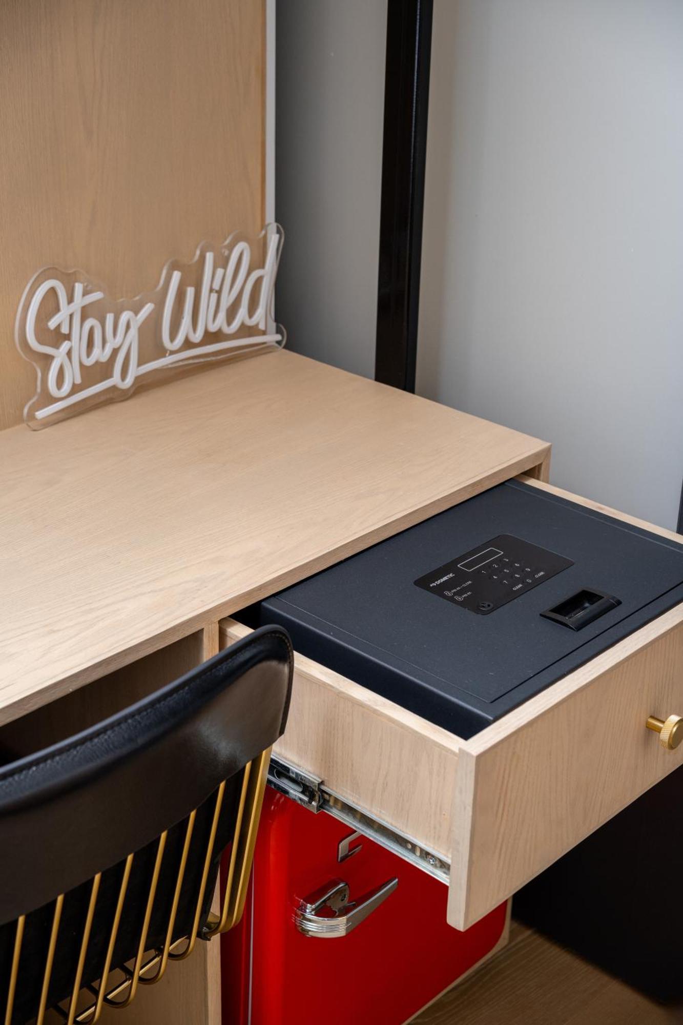 Little Charlie Hotel 4*