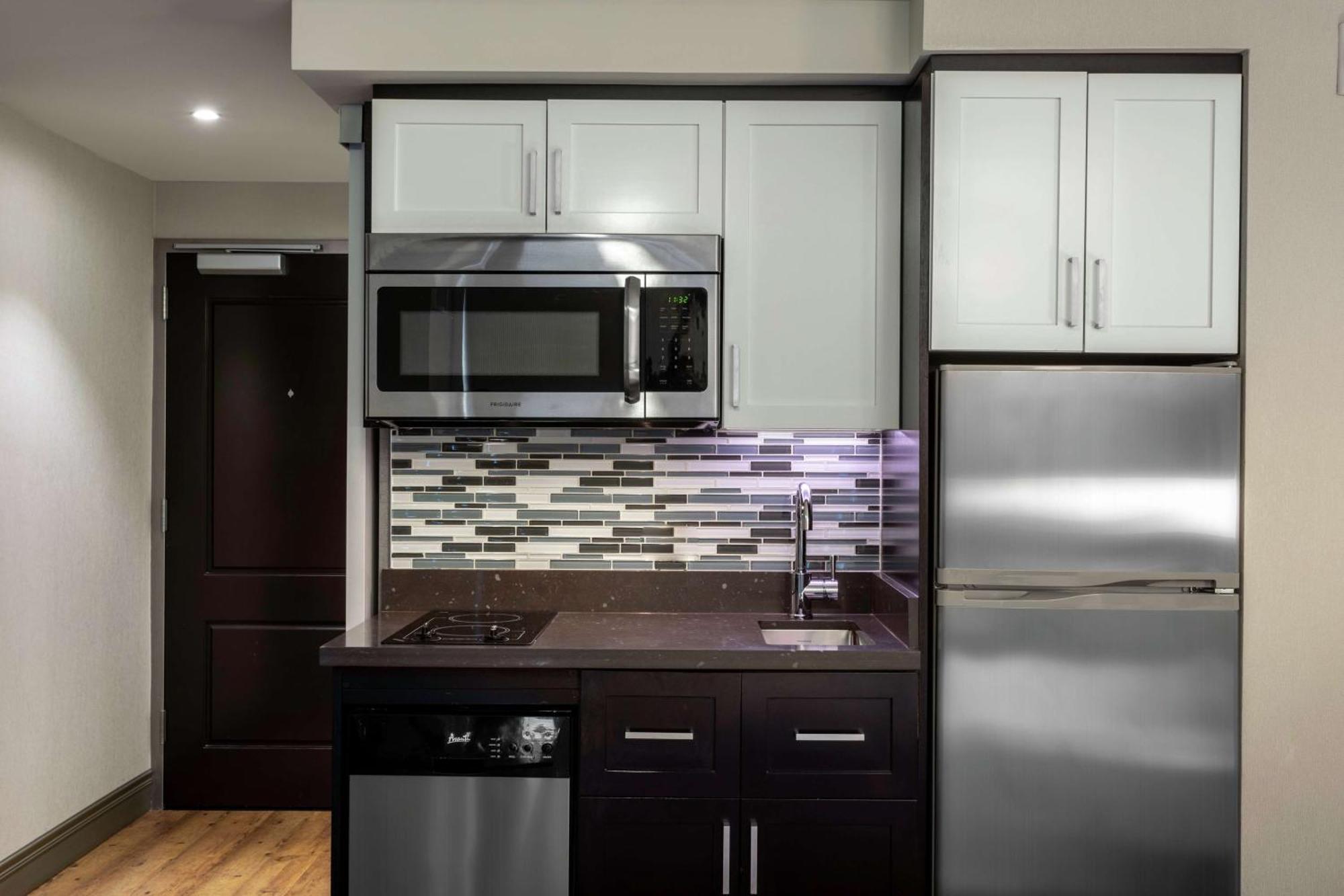 Homewood Midtown Manhattan Times Square South Hotel 3*