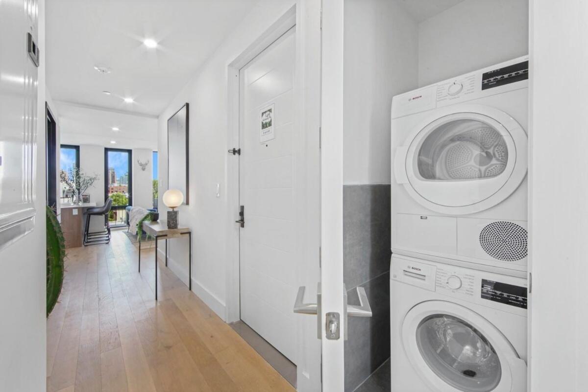 Holiday home 149bk-601 New Ph 2br-2bath Private Rooftop W D New York