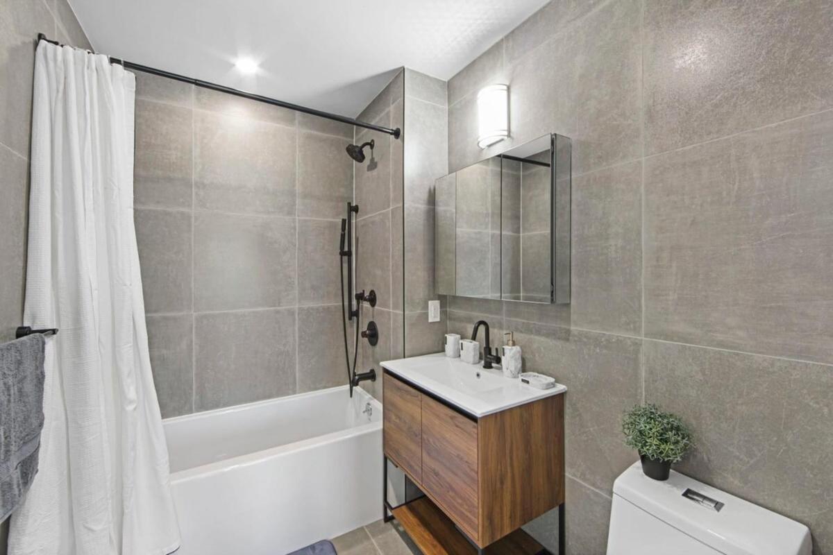 Holiday home 149bk-601 New Ph 2br-2bath Private Rooftop W D *