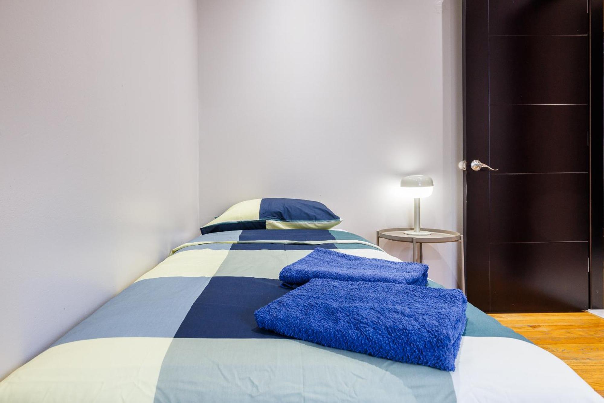 Uws Apartments For Group And Families *