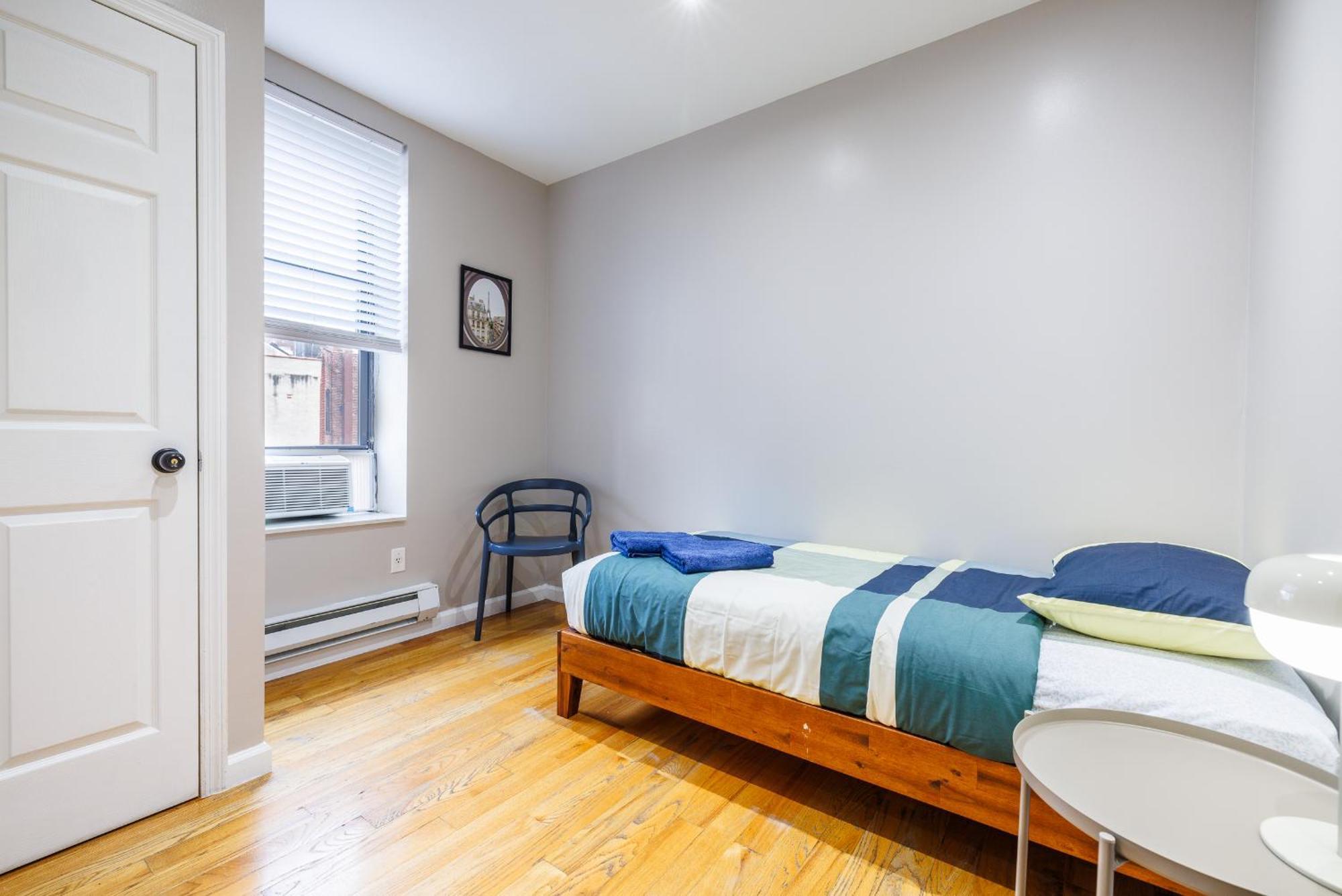 Uws Apartments For Group And Families Apartment *