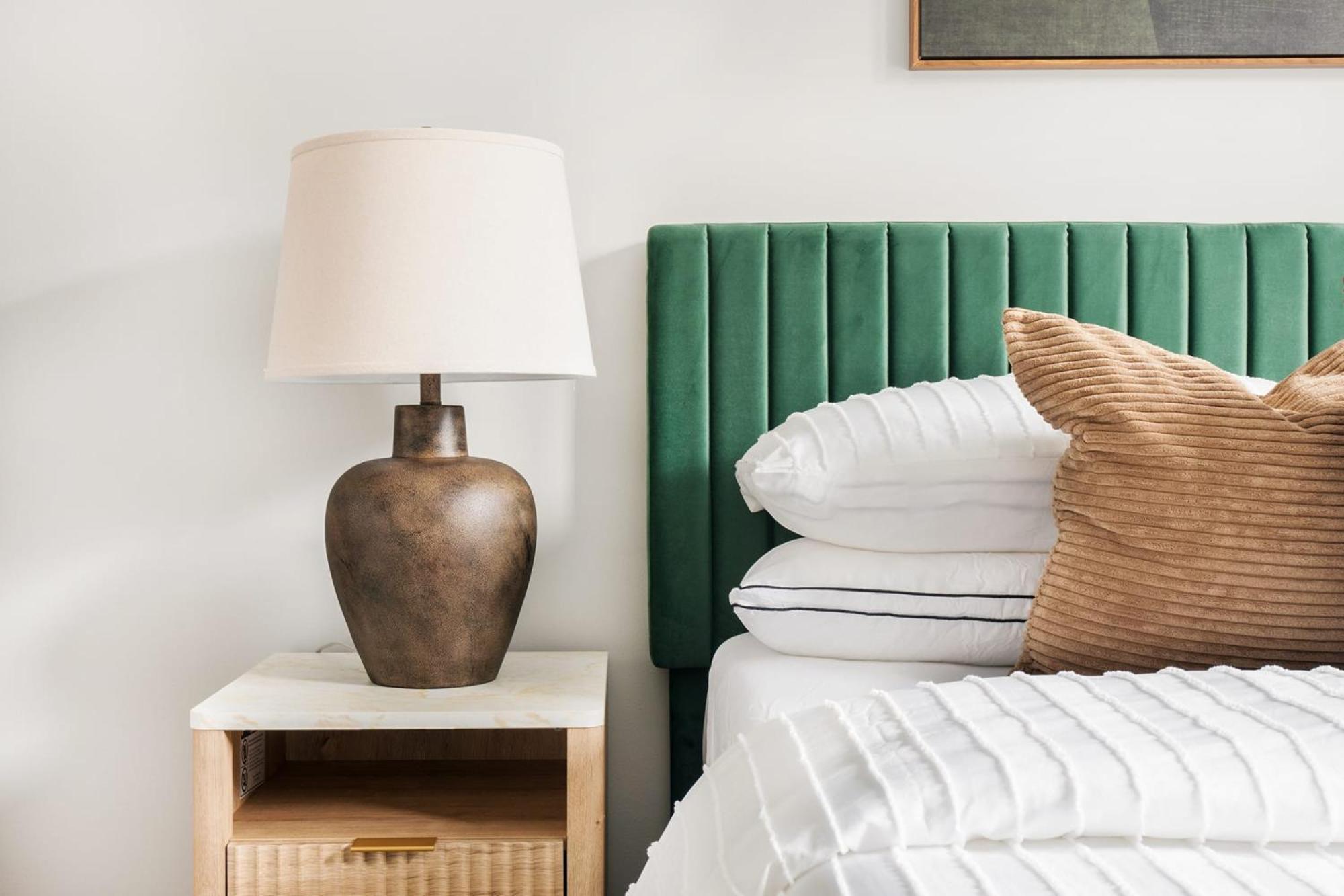 Apartment 73-919 New Uws Doorman Gym *