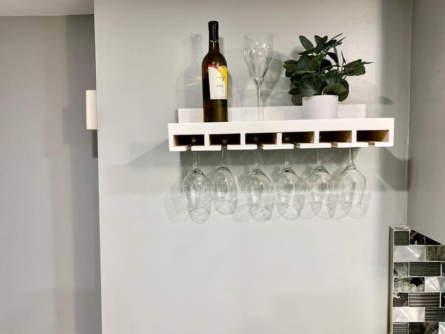 3 Bedroom Duplex W Large Backyard New York