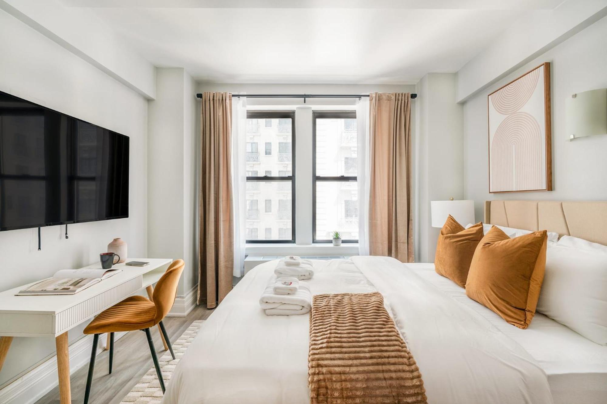 73-1104 New Uws Doorman Gym Apartment New York
