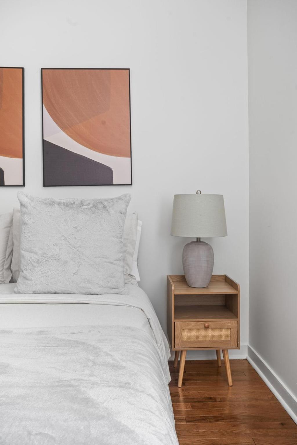 Minimalist Charm 2br 1bath Apartment *