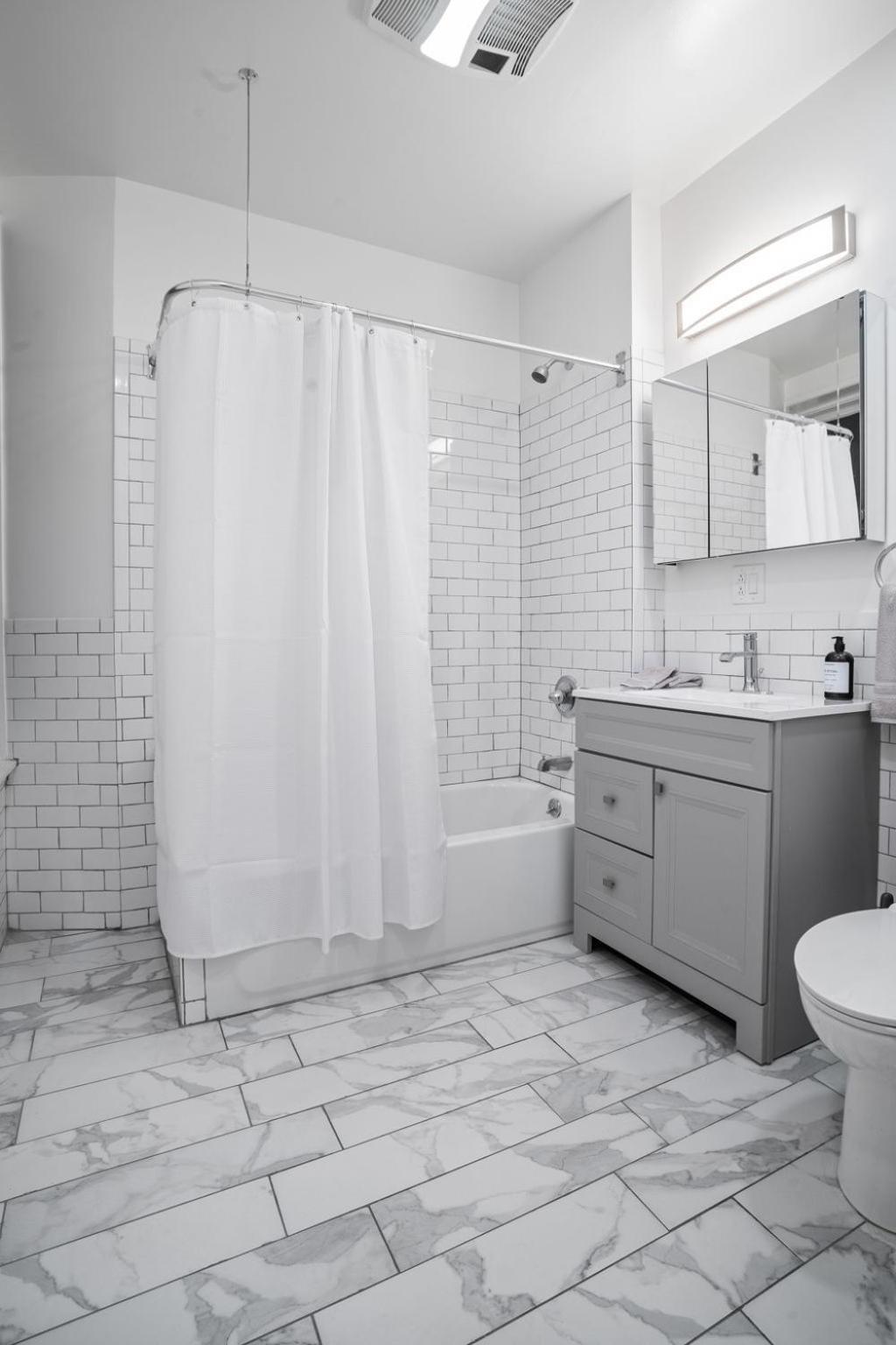 Minimalist Charm 2br 1bath * New York