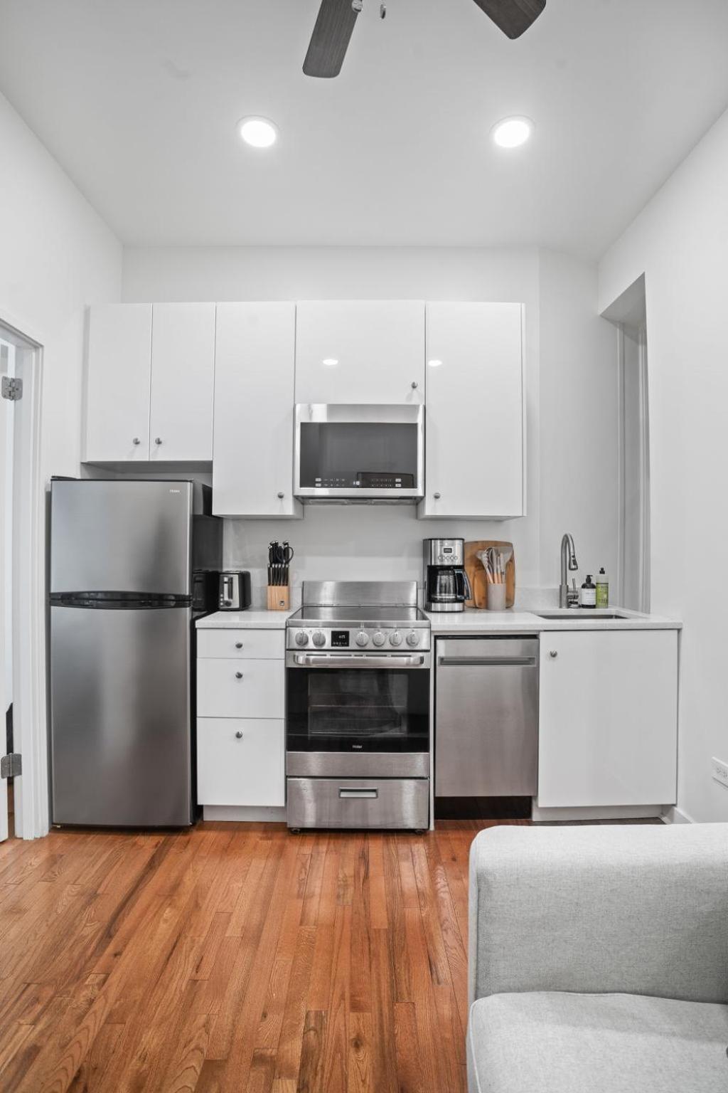 Minimalist Charm 2br 1bath