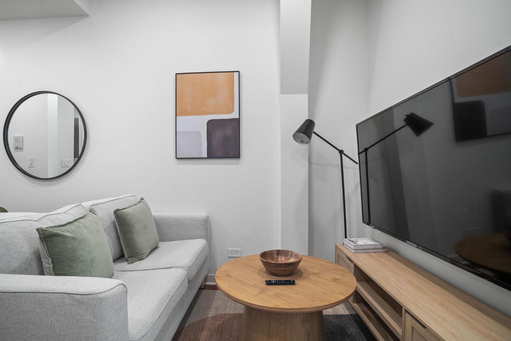 Minimalist Charm 2br 1bath *