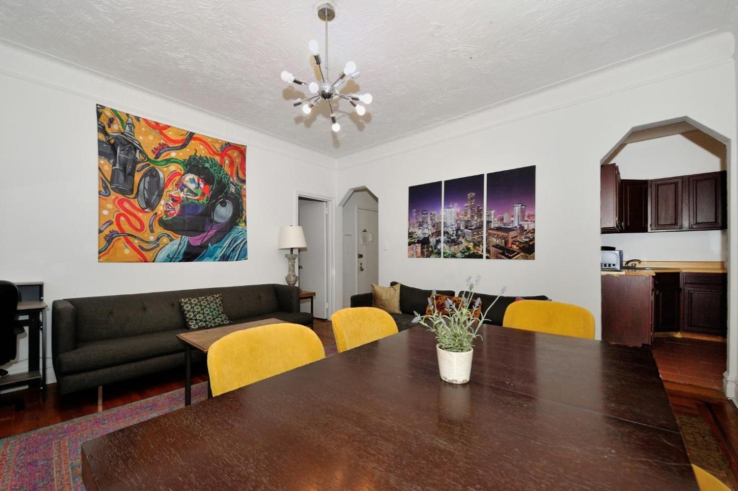 Apartment Monthly Nyc Rentals- Stunning 3 Bedroom Unit *