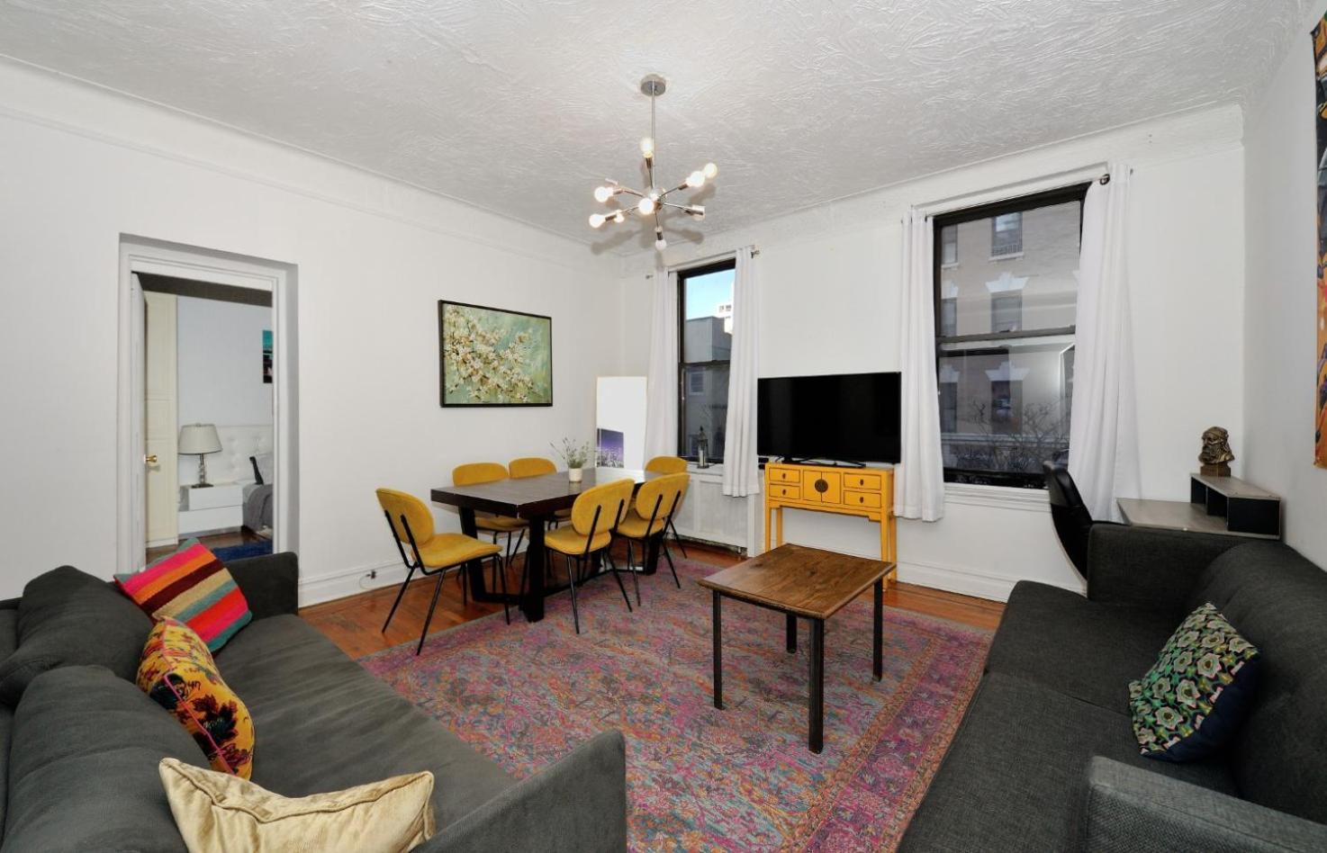 Monthly Nyc Rentals- Stunning 3 Bedroom Unit Apartment