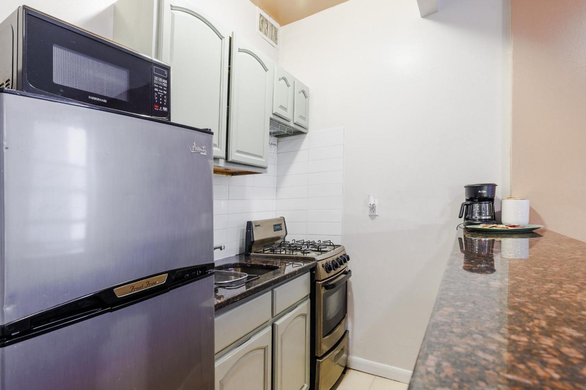 Park Side Living, Get Cozy! * New York