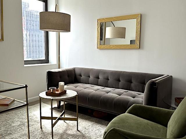 Apartment Huge Modern 2 Bedroom In Little Italy New York