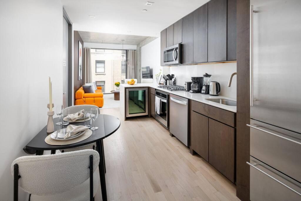Apartment Luxury Full Floor Chelsea St 7 *