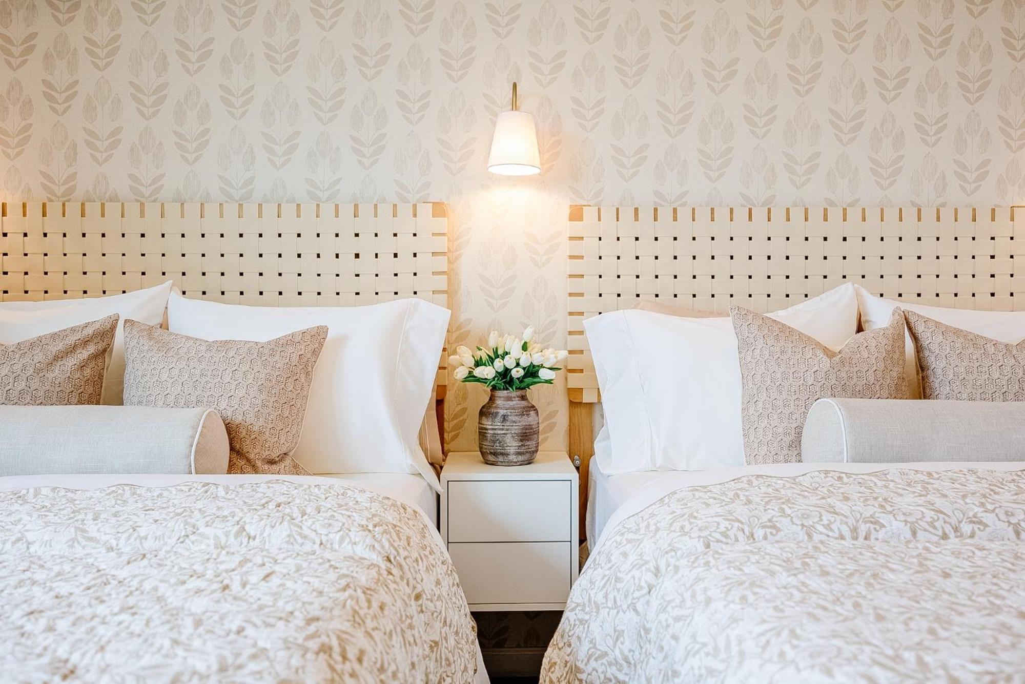 Apartment Skyline Spectacle Modern Designer Studio With Panoramic Nyc Views