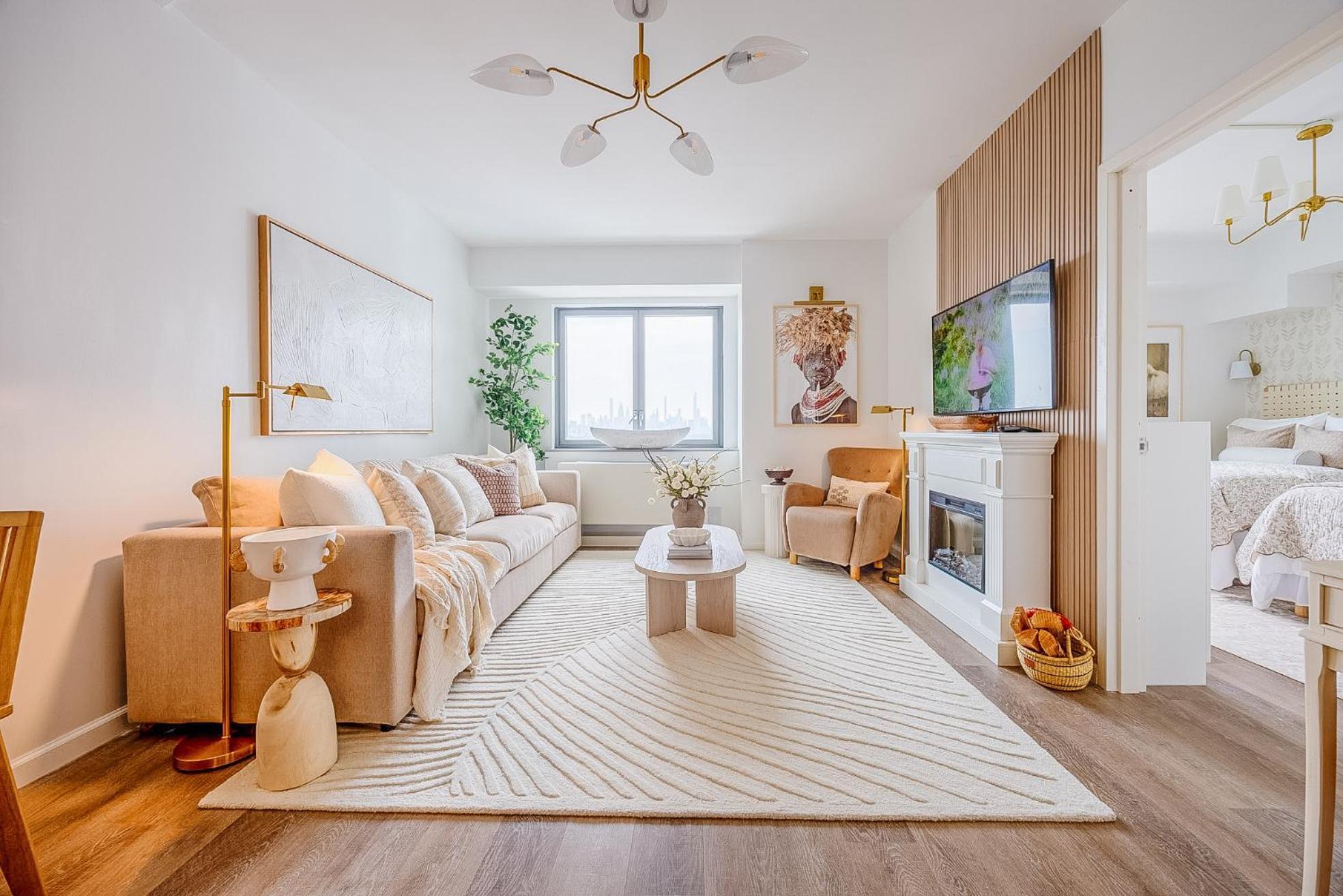 Skyline Spectacle Modern Designer Studio With Panoramic Nyc Views Apartment New York