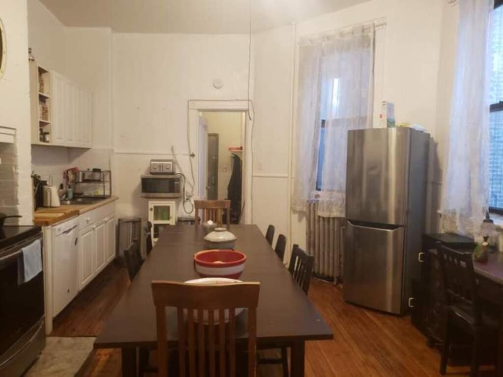 Private In East Village *